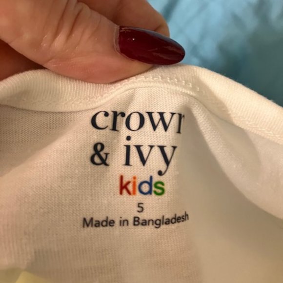 NWT! CROWN & IVY - Girl's Size 5 - White Eyelet Flutter Sleeve Spring/Summer Top - Picture 7 of 7